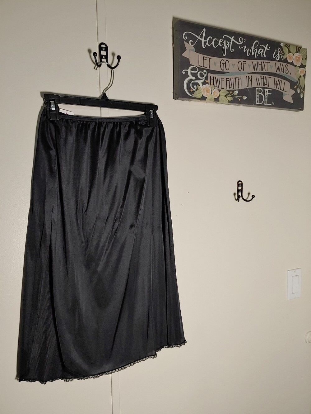 Vassarette black Medium Half Slip - Picture 5 of 6